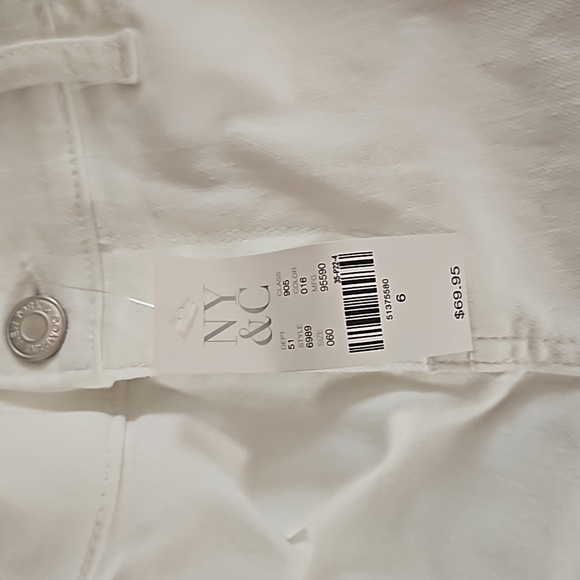 New york &company soho jeans, white ankle length, distressed jegging size 6 nwti - Picture 4 of 6